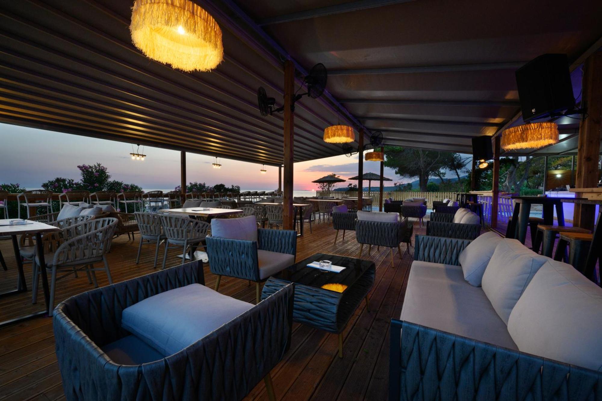Ninos Grand Beach Resort Kastrosikia Zewnętrze zdjęcie